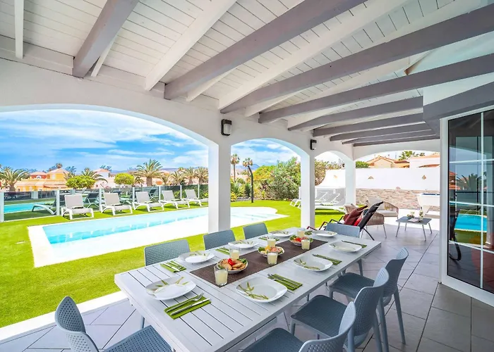 Serenity Caleta Villa