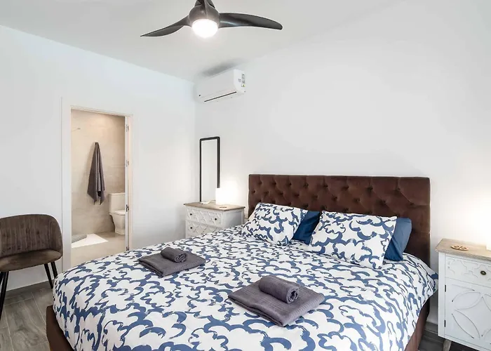 Serenity Caleta Villa *